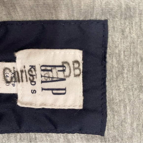 Gap kids blue wind breaker (size 4-5) - Picture 3 of 4